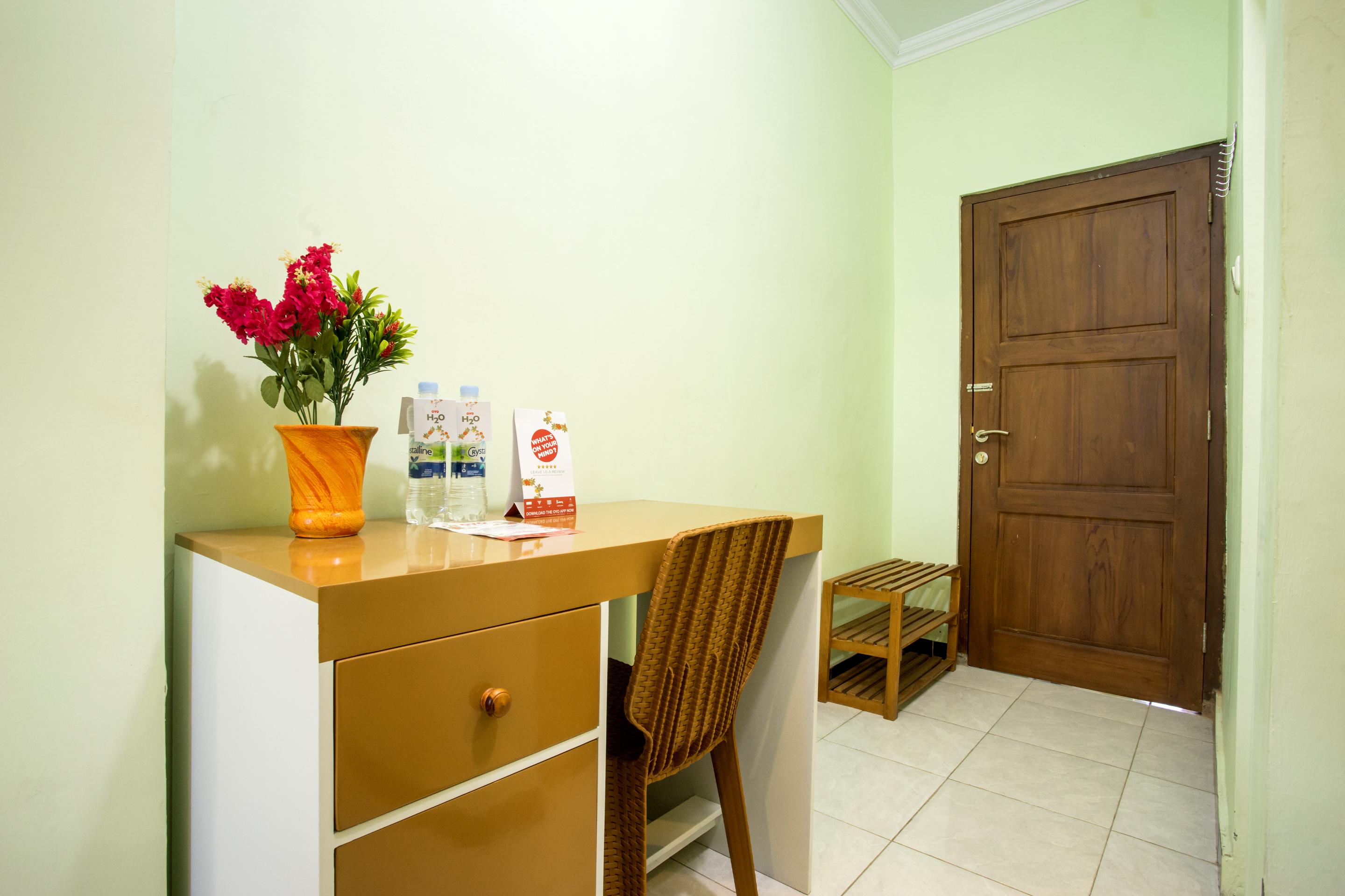 Reddoorz Syariah Near Alun Alun Wonosari Hotel Exterior foto