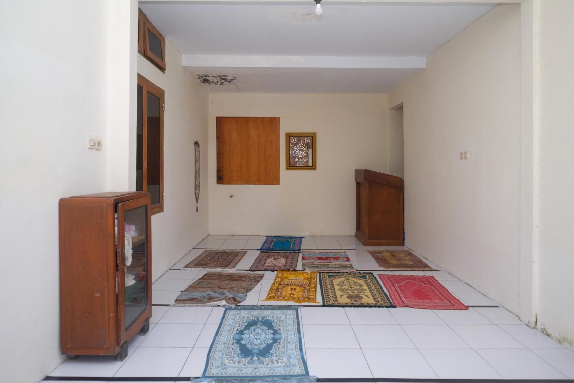 Reddoorz Syariah Near Alun Alun Wonosari Hotel Exterior foto