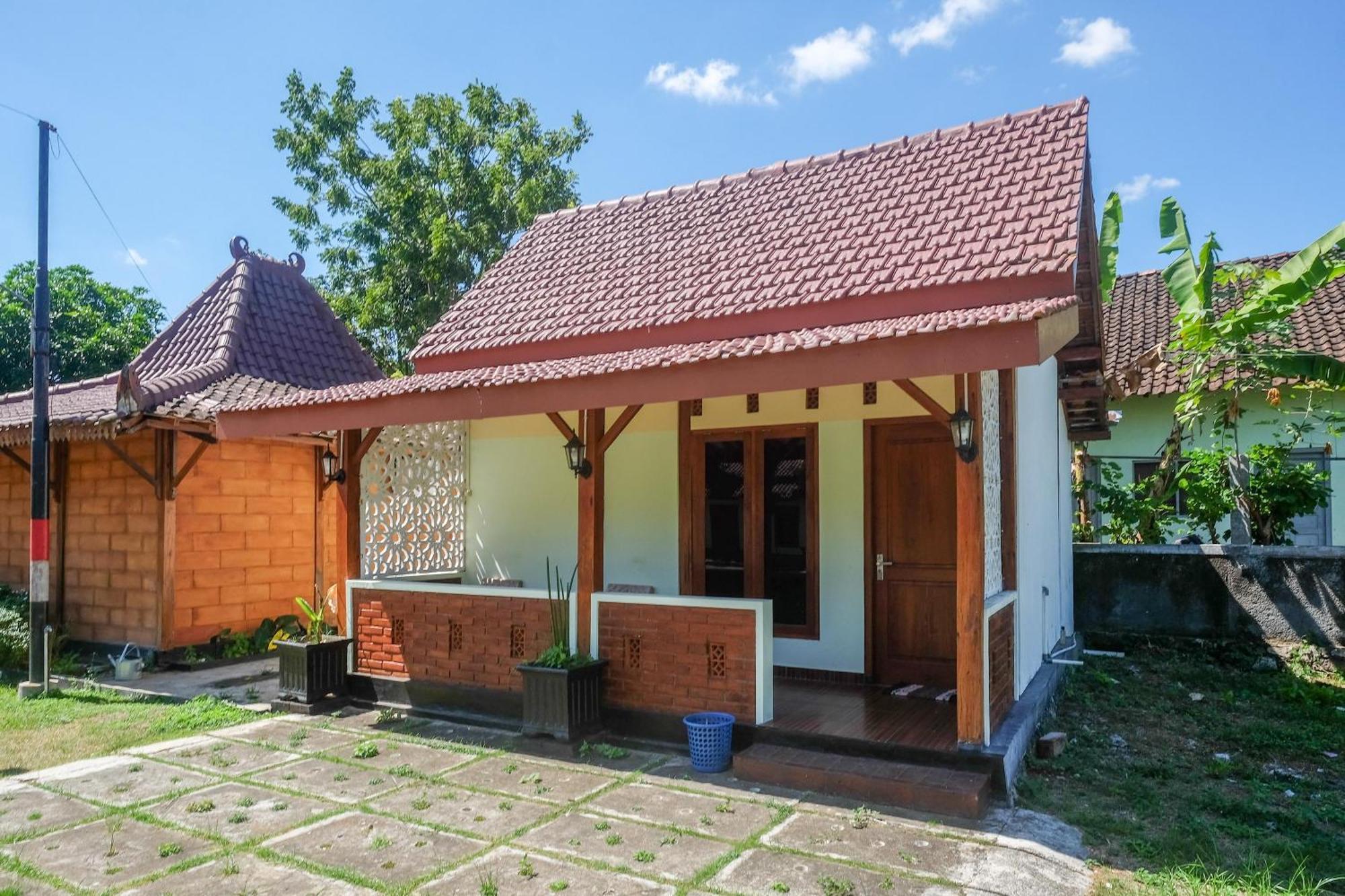 Reddoorz Syariah Near Alun Alun Wonosari Hotel Exterior foto