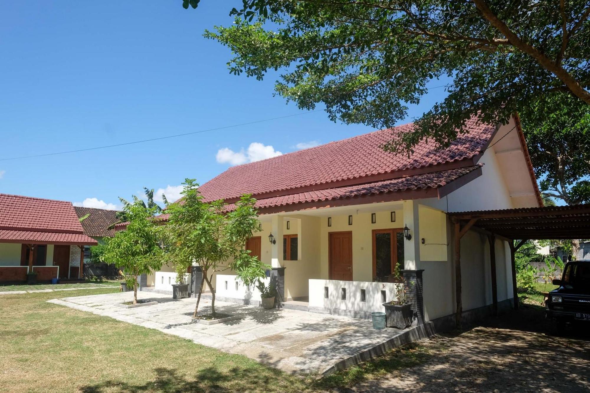 Reddoorz Syariah Near Alun Alun Wonosari Hotel Exterior foto