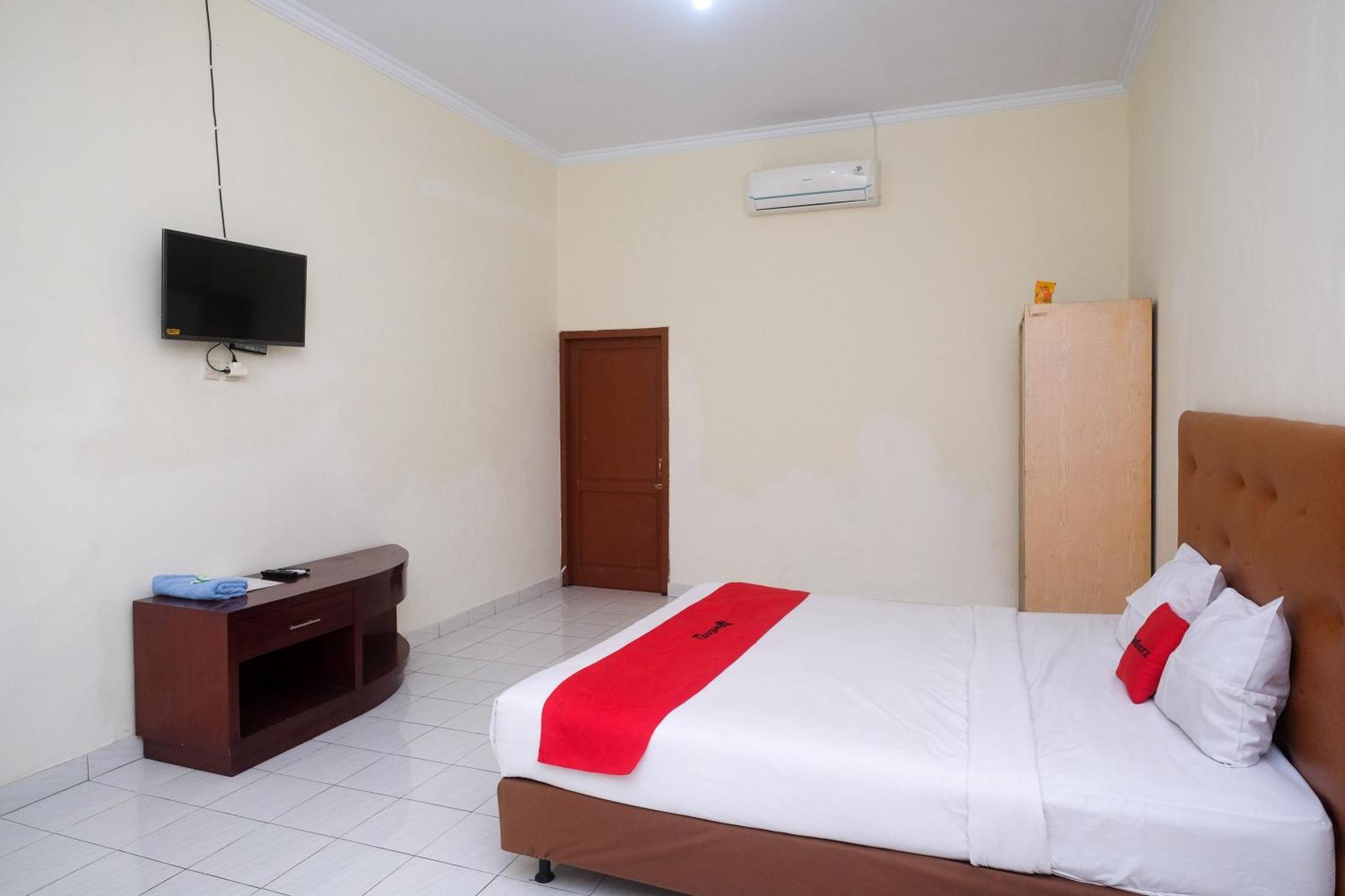Reddoorz Syariah Near Alun Alun Wonosari Hotel Exterior foto