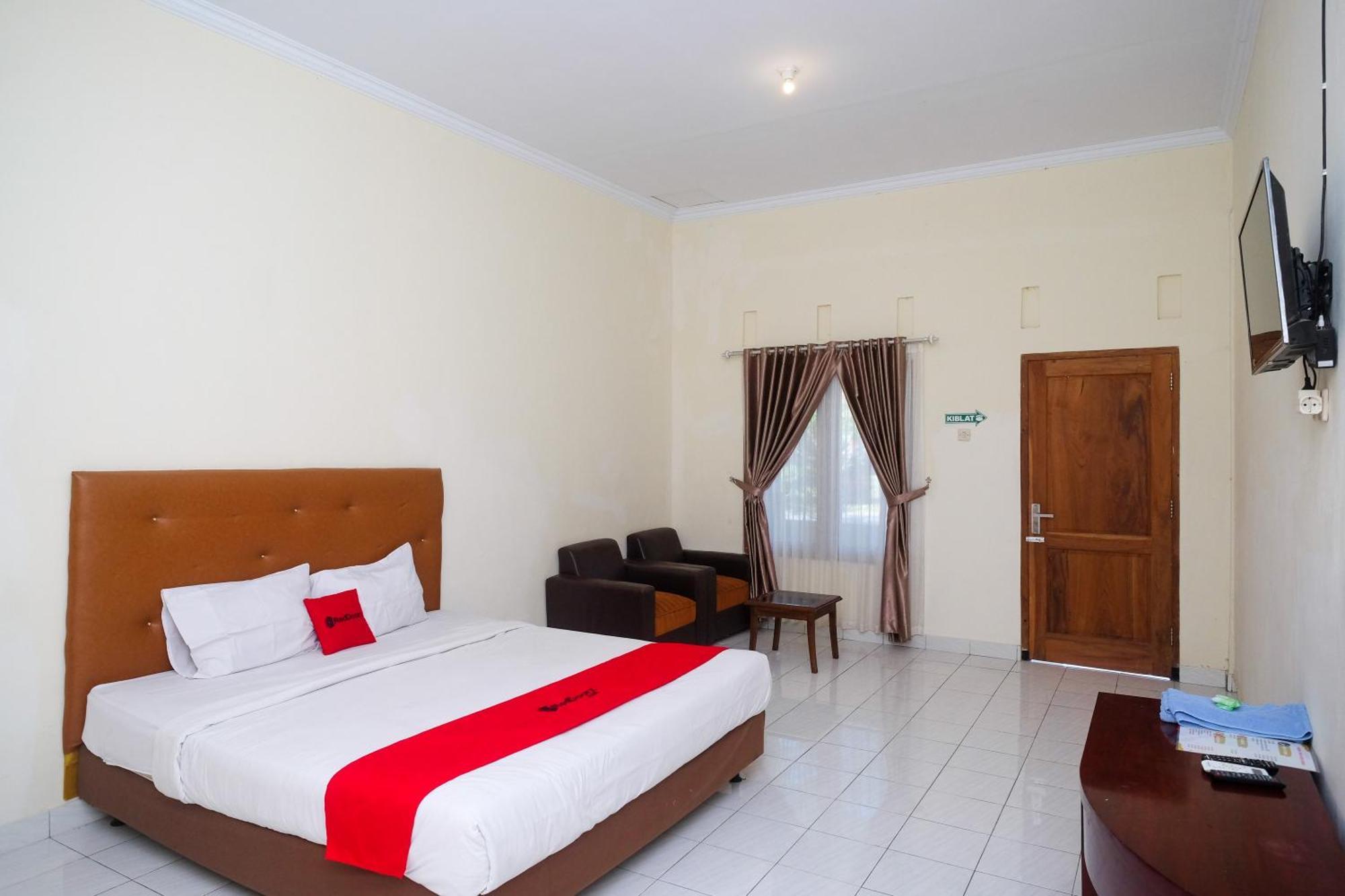 Reddoorz Syariah Near Alun Alun Wonosari Hotel Exterior foto